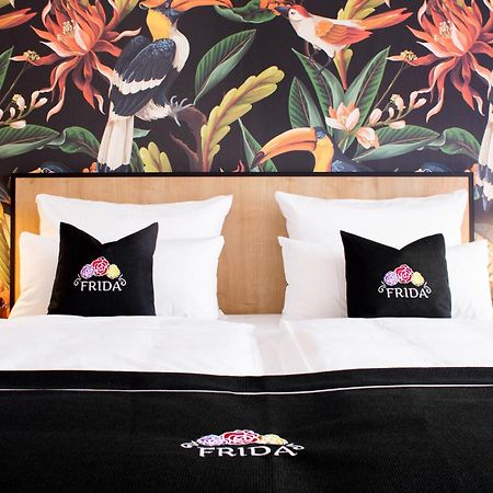 Frida Hotel & Cafe Bassum Екстериор снимка