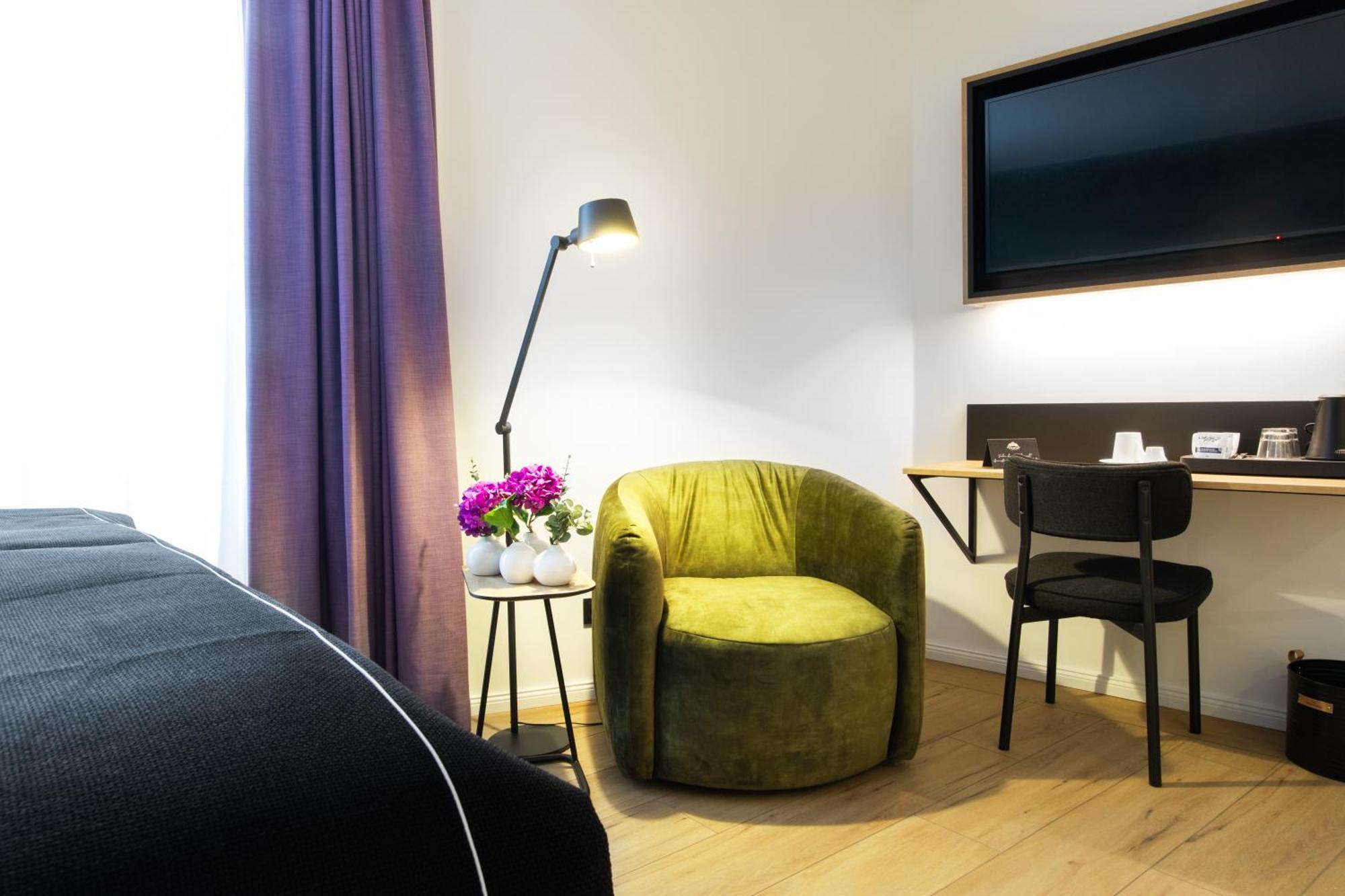 Frida Hotel & Cafe Bassum Екстериор снимка