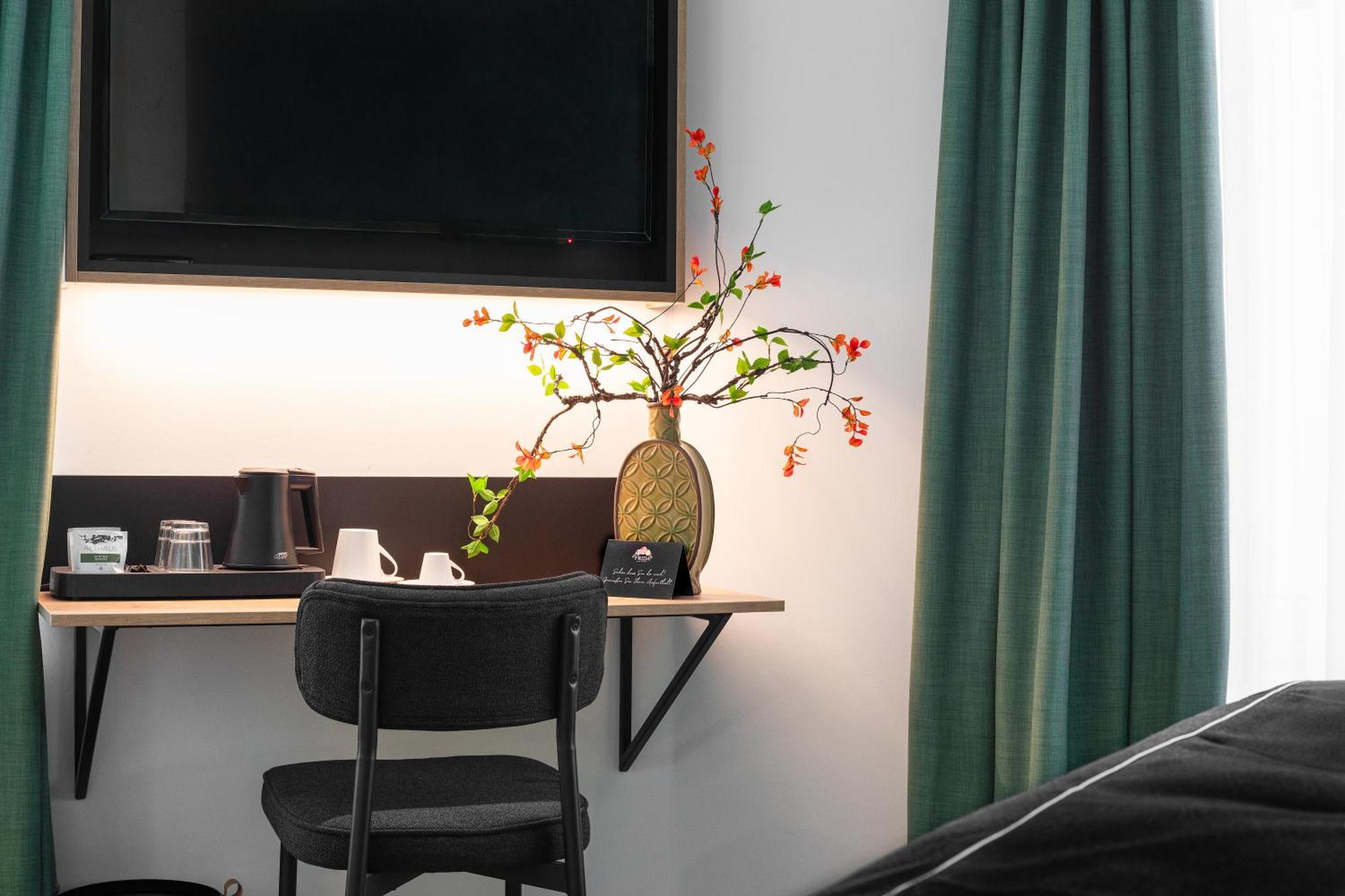 Frida Hotel & Cafe Bassum Екстериор снимка