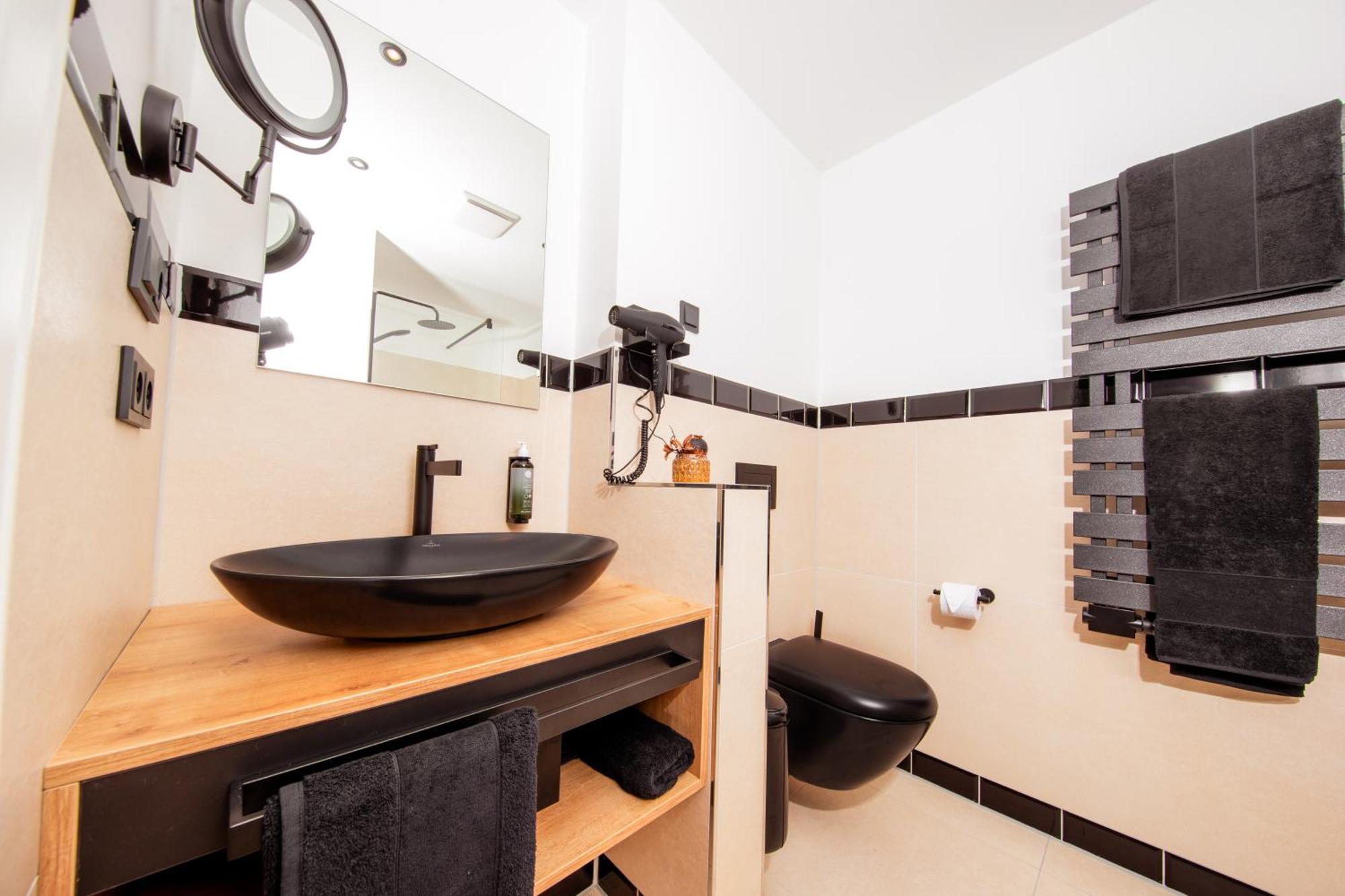 Frida Hotel & Cafe Bassum Екстериор снимка